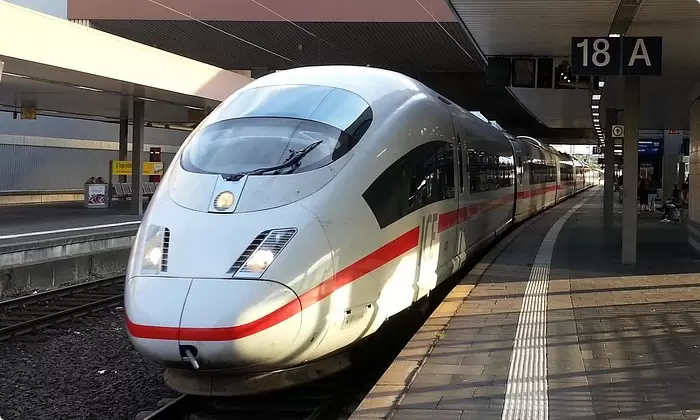 Железнодорожный транспорт